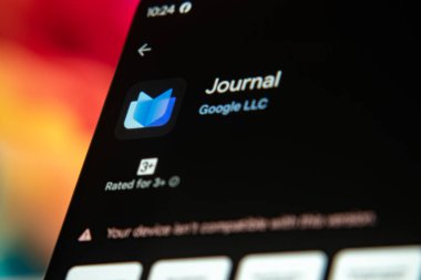 Dhaka, Bangladeş 26 Aralık 2025: - iPhone kullanımına ilişkin günlük uygulamalar günlük anların ve özel olayların ayrıntılarını fotoğraflarla yakalamak ve yazmak