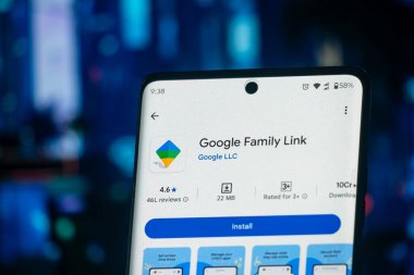 Dhaka, Bangladeş 26 Aralık 2025: Akıllı telefon veya tablet ekranında ebeveyn uygulaması için Google Aile Bağlantısı