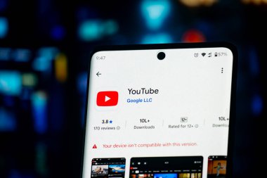 Dhaka, Bangladeş 26 Aralık 2025: YouTube video yüklemek için tasarlanmış bir sosyal ağdır..
