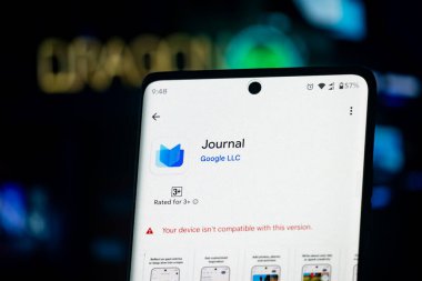 Dhaka, Bangladeş 26 Aralık 2025: - iPhone kullanımına ilişkin günlük uygulamalar günlük anların ve özel olayların ayrıntılarını fotoğraflarla yakalamak ve yazmak