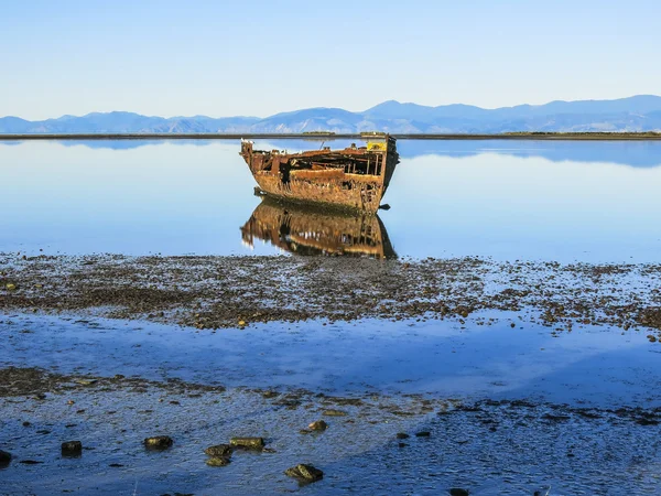 Navio abandonado na Nova Zelândia — Fotografia de Stock