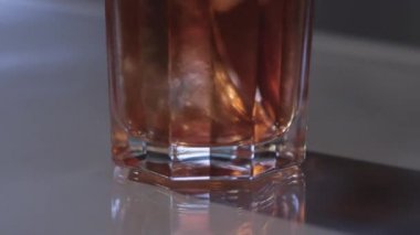 Manhattan kırmızı kokteyl 