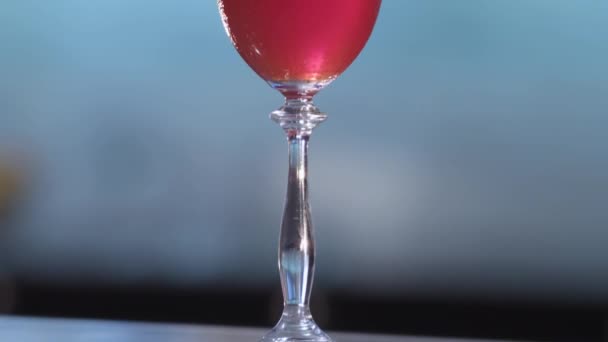 Cocktail de uísque azedo — Vídeo de Stock