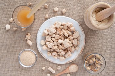 Baobab meyvesi, tohum ve toz