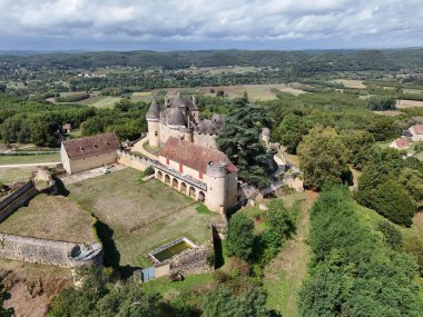 Dordogne, Fransa 'daki Fnelon Kalesi' nin havadan görünüşü