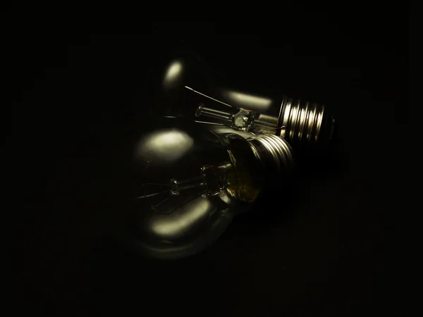 Två glödlampor — Stockfoto