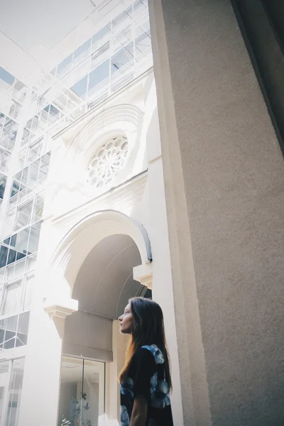 Genç güzel kadın.