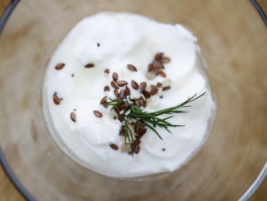 Ev yapımı sarımsak sos