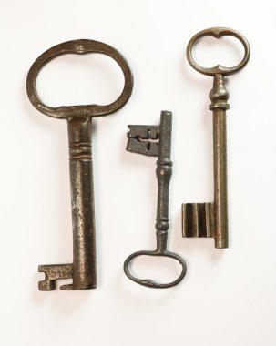 Beyaz bir arka plan üzerinde vintage antik tuşları