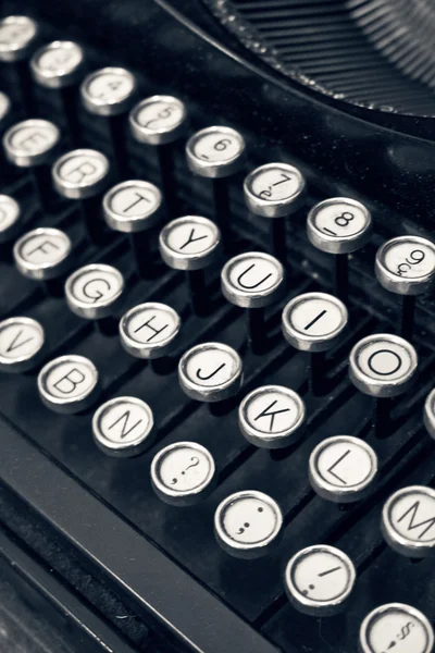 Vintage Français machine à écrire Gros plan des clés — Photo