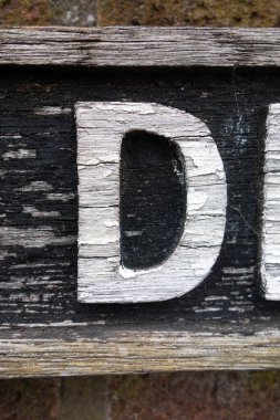 Sıkıntılı Tipografide Yazılı Bir Harf Bulundu