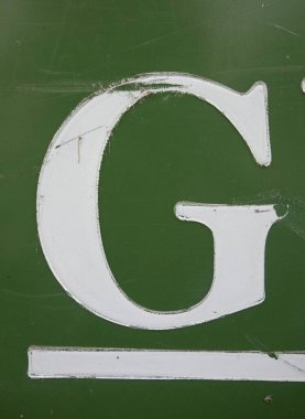 Sıkıntılı Tipografide Yazılı Bir Harf Bulundu