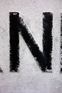 Sıkıntılı Tipografide Yazılı Bir Harf Bulundu