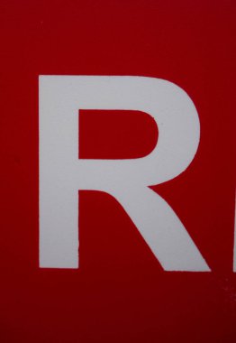 Sıkıntılı Tipografide Yazılı Bir Harf Bulundu