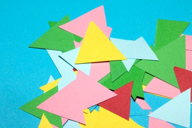 Basit Kağıt Kart Birincil Renk Üçgeni Gökkuşağı Sakin Arkaplanındaki Geometrik Şekiller