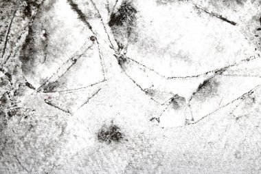 Soyut çizgileri ve girdapları olan siyah beyaz mürekkep kalem arka planı ve yaratıcı monokrom sıçratır.