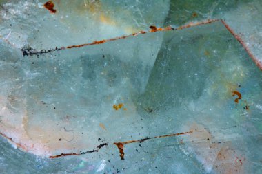 Kristal parçalarını kapatın. Kuvars 'ı iyileştiren jeolojik doğal iyileştirme taşı.