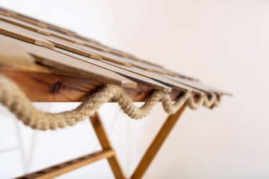 Halat Kenarı Detaylı Rustik Ahşap Masa, İç mimari Dekorasyon Yüzeyi