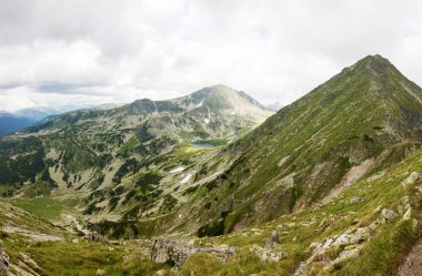 Yaz aylarında, panoramik dağ manzarası. 
