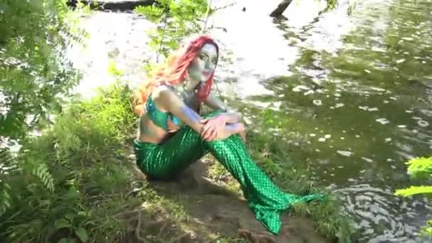 Mermaid Sits Shore Water — Stock video