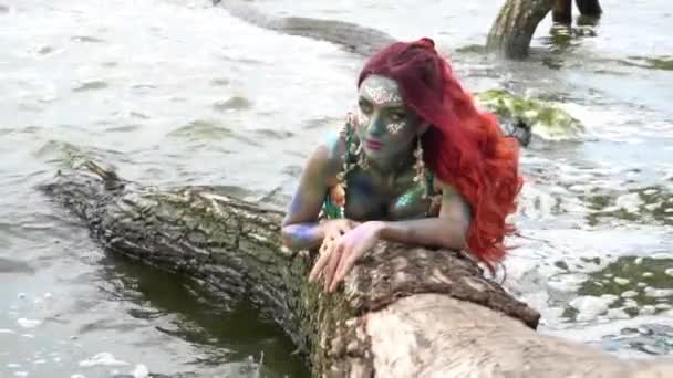 Mermaid Lies Tree Water Slow Motion — Stock video
