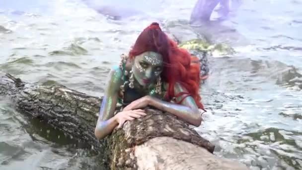 Mermaid Lies Tree Water Slow Motion — Video Stock