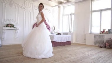 Kadın iplik elbise ağır çekim