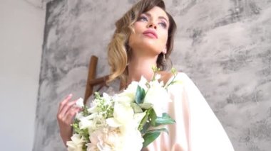 Slow Motion Bride 'ın Sabahı. Güzel Gelinlik.