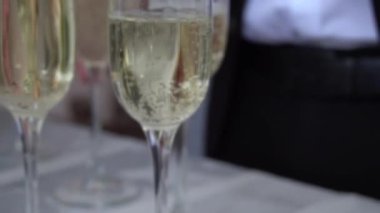 Şampanya kadehleri Banket akşam yemeği Halka açık düğün partisi restoranı