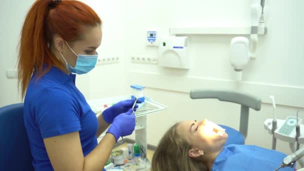 Dentiste Traiter Les Dents Patient Cabinet Dentaire — Video