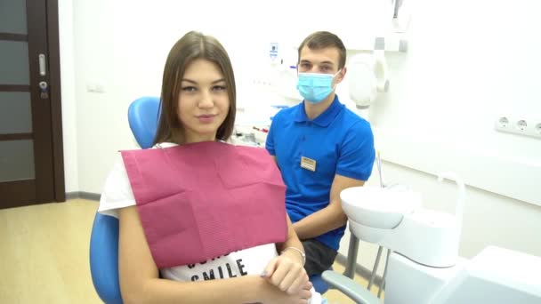 Close Portrait Cute Young Woman Doing Thumbs Doctor Appointment — Stockvideo
