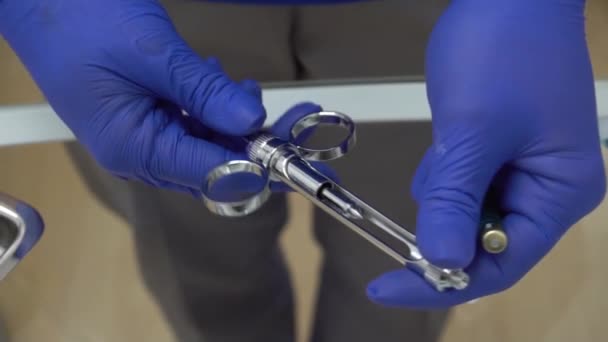 Slow Motion Medic Hands Blue Protective Gloves Anaesthesia Syringe Dent — Stockvideo