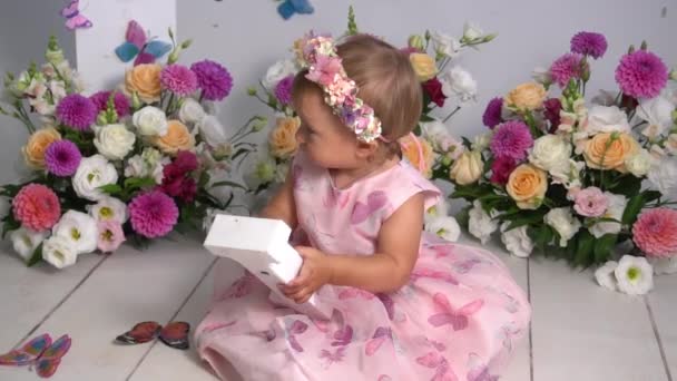 Little Adorable Girl Celebrate First Birthday — Stockvideo