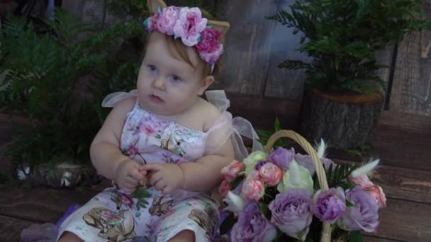 Movimento Lento Aniversário Menina Ano Uma Criança Ano Primeiro Aniversário — Vídeo de Stock