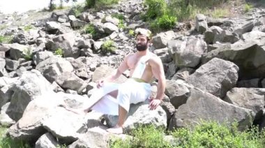 Yavaş Hareket Tanrısı Zeus 