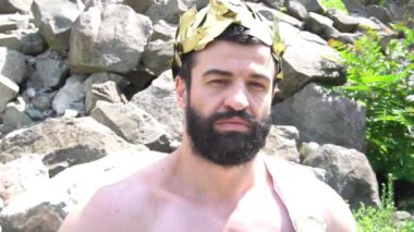 Yavaş Hareket Tanrısı Zeus 