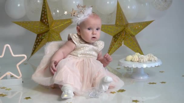 Primeiro Aniversário Linda Menina Decorações Aniversário Com Marshmallow — Vídeo de Stock