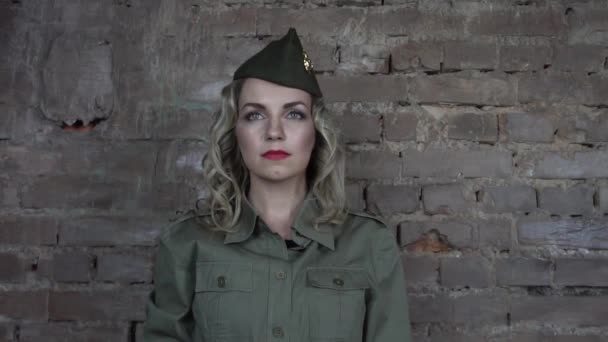 Slow Motion Woman Soldier — Vídeo de stock