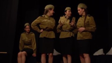 Slow Motion Çekici kadın asker