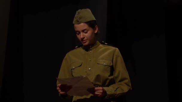 Ηθοποιός Στρατιωτικές Στολές Του Σοβιετικού Στρατού Του Παγκοσμίου Πολέμου — Αρχείο Βίντεο
