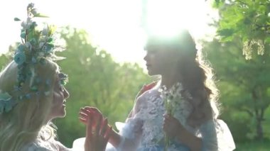 Güzel bir yaz gününde mutlu bir aile