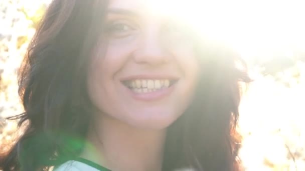 Beautiful Woman Falling White Umbrellas Dandelions — Stock Video