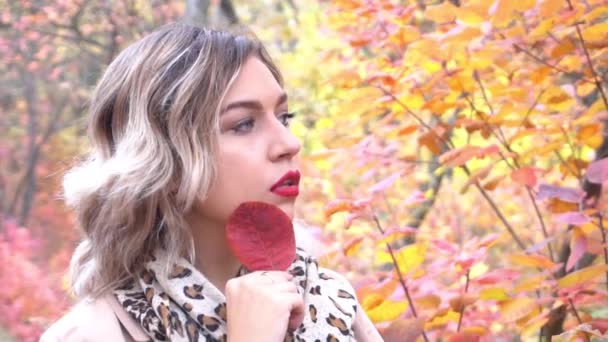 Slow Motion Young Woman Portrait Autumn Color — ストック動画