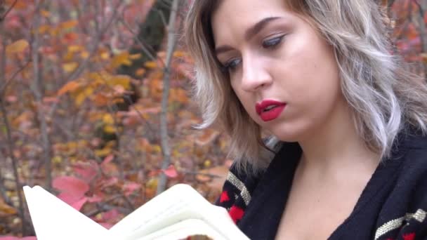 Slow Motion Autumn Golden Leaves Reading Concept Close — Stockvideo