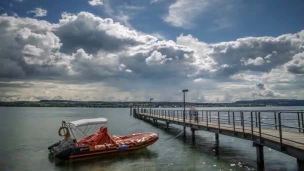 Erholsamer Sommertag am See, Zeitraffer — Stockvideo