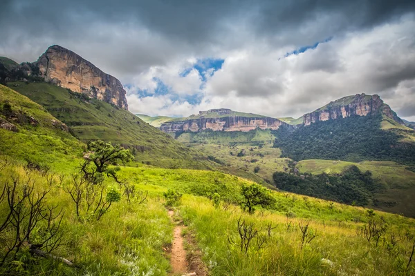 En el camino a Drakensberg — Foto de Stock