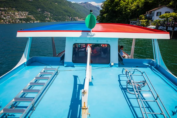 Rejs łodzią jezioro Lugano — Zdjęcie stockowe