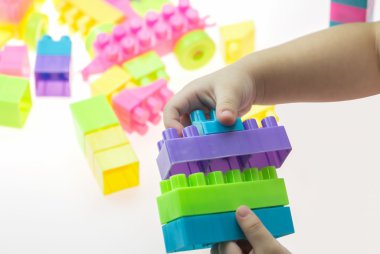 renkli plastik blokları