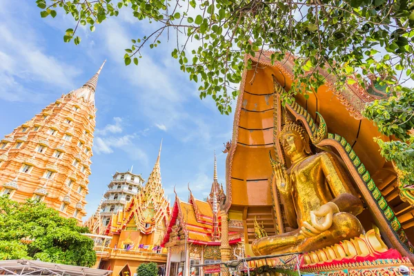 Luang Pho Kinn Tempel in Kanchanaburi — Stockfoto