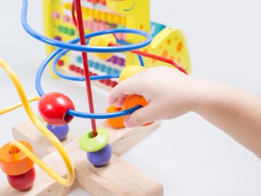 oyuncak çocuk için